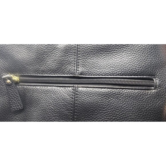 Giani Bernini Horsebit-Detail Black Pebbled Leather Equestrian Crossbody Bag - Picture 7 of 16